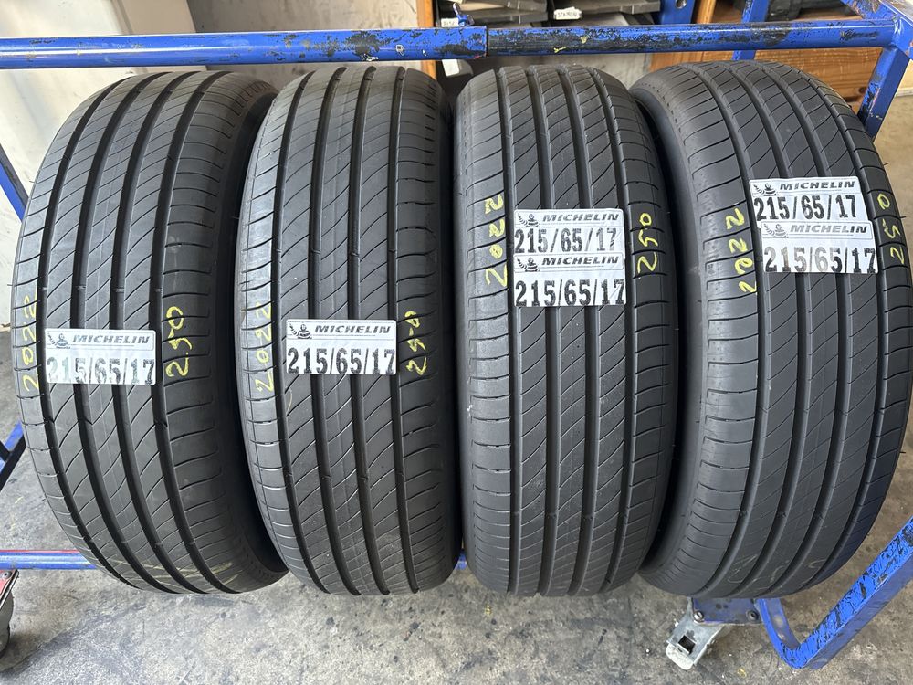 215/65/17 Michelin