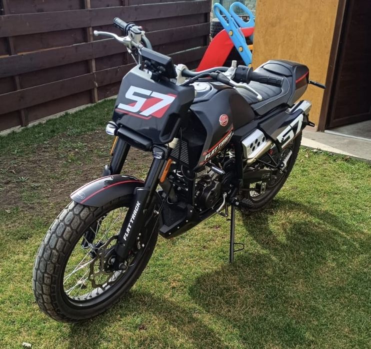 Mondial Flat Track 125 CC A1 ABS an 2021 ( motorizarea Aprilia RS4)