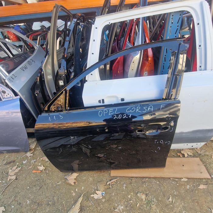 Opel Corsa F 2021 предна лява врата