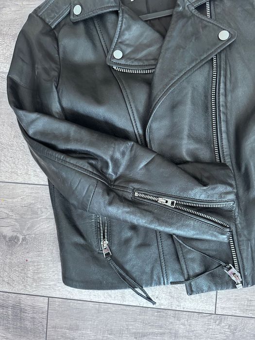 Кожено яке Mango