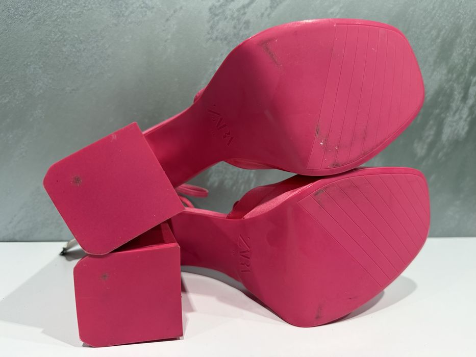 Обувки на ток Zara / Stradivarius / Bershka / Paolo Botticelli