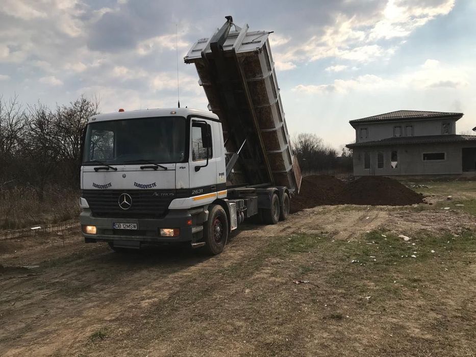 Pământ negru de gazon fertil 62 lei/mc Pamant umplutura 32 lei/mc