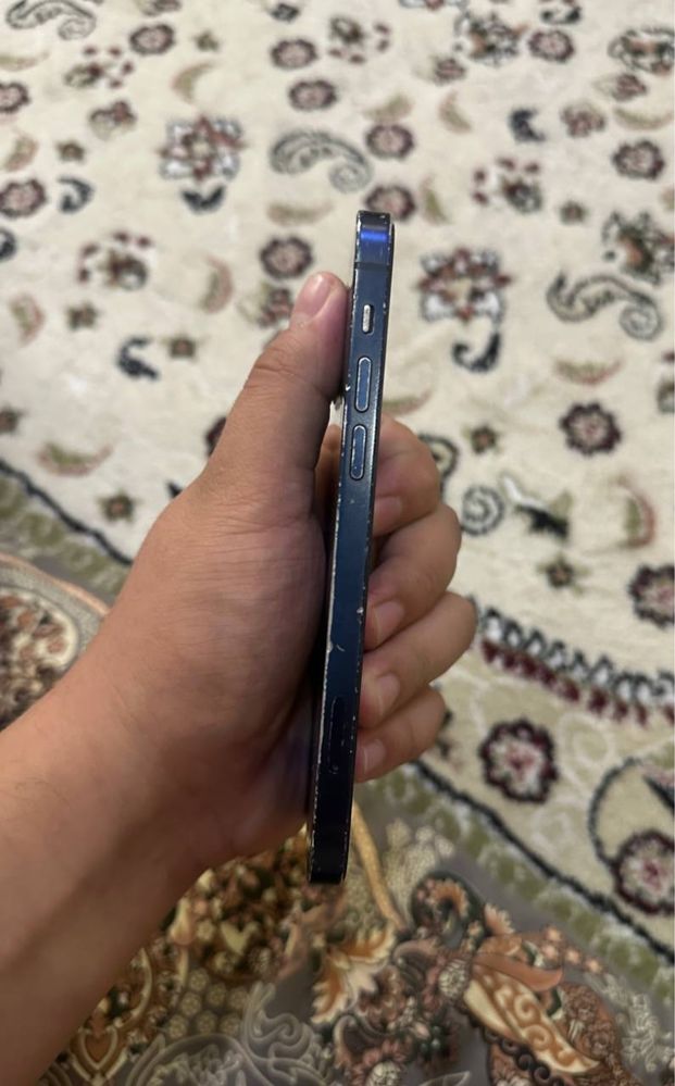 Iphone 12 sotiladi srochno