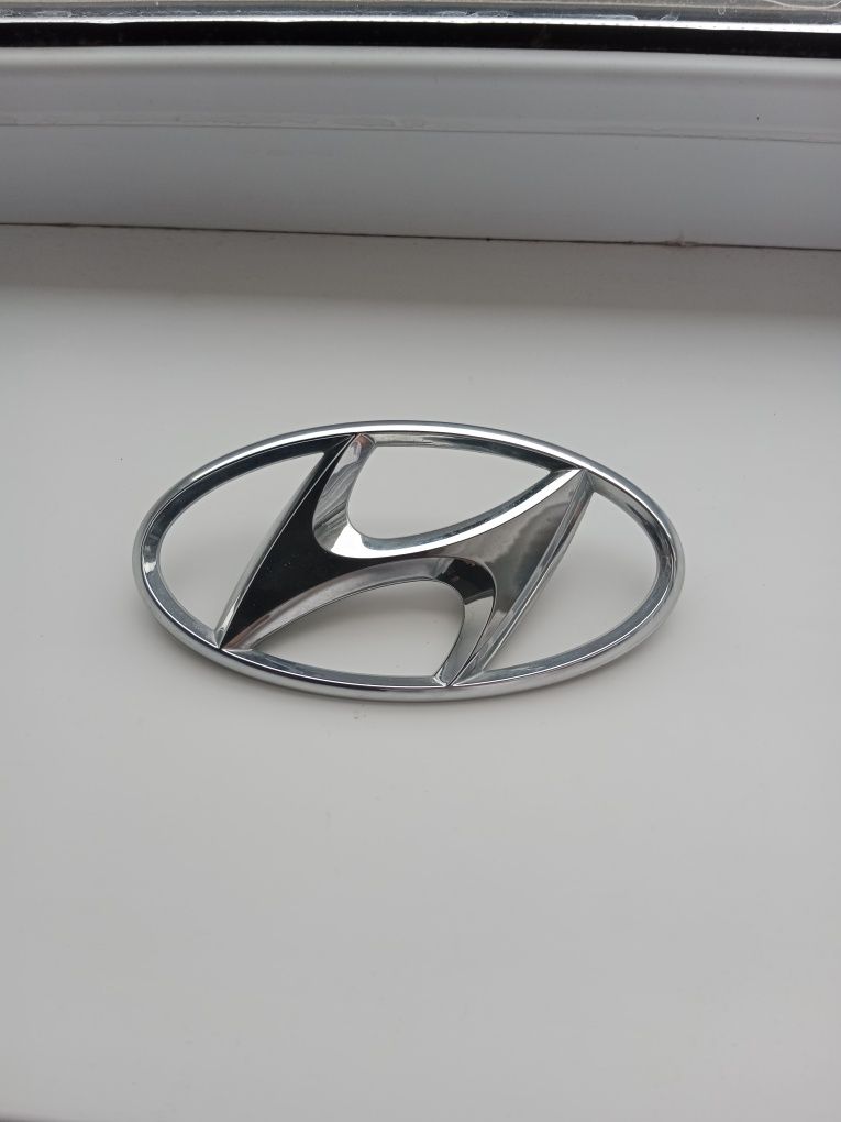 Оригинал б/у Hyundai Elantra значок эмблема
