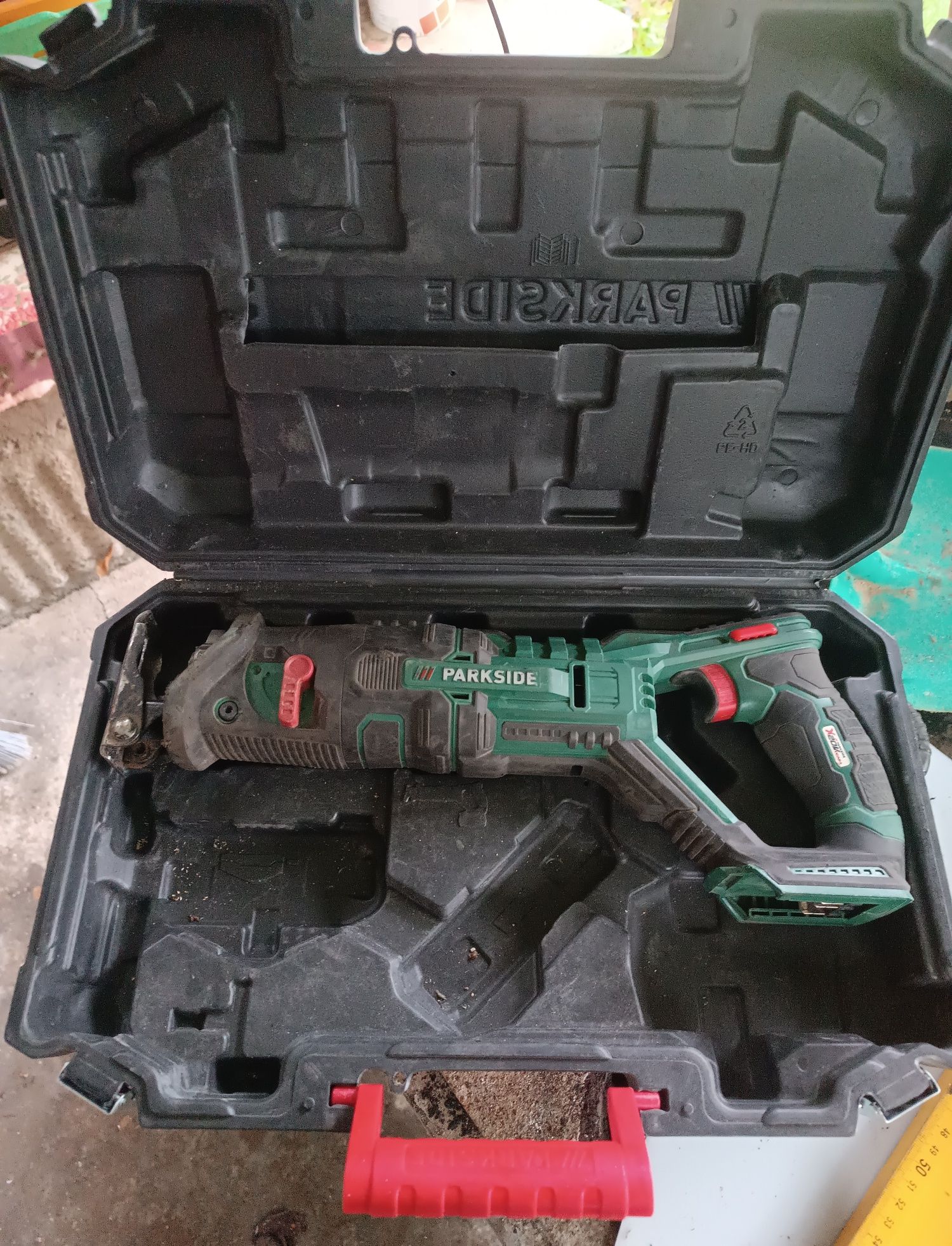Саблен трион Parkside 20v - с повреда