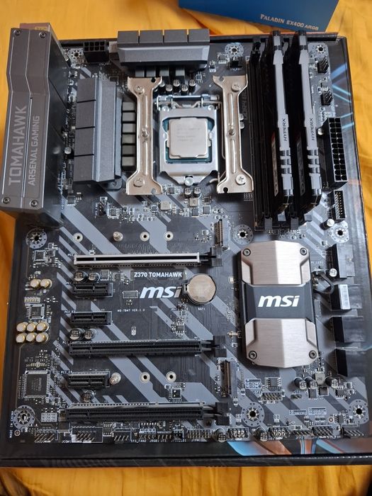 Vând kit i5 8600k+msi Z370+ 16 gb ddr 3200