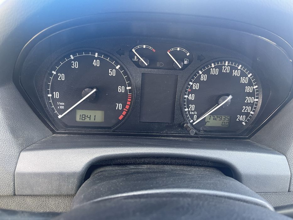 Vand sau Schimb Skoda Fabia 1.4 Benzina 101 CP 2004