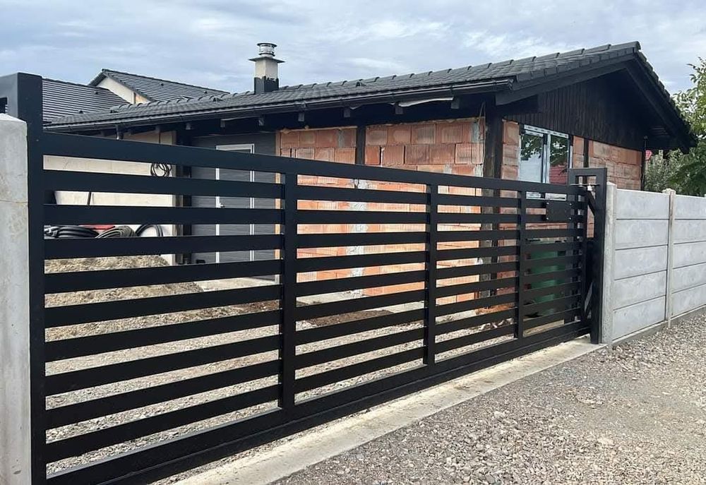 Porti si gard metalice, fier forjat, stil jaluzea, tabla decupata,