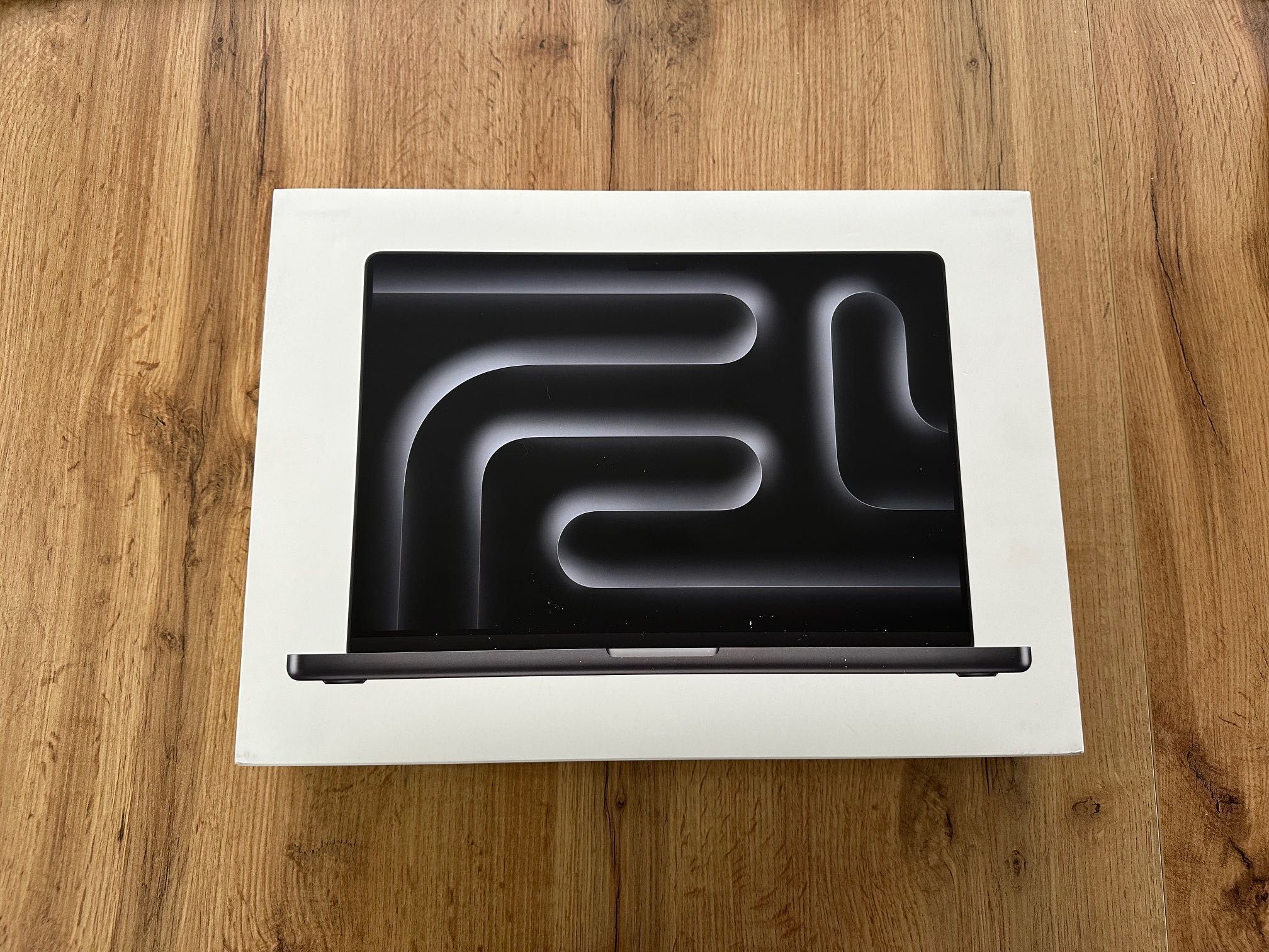 MacBook Pro 16" M3 PRO 12CPU, 18GPU, 18 RAM, 512 SSD/ГАРАНЦИЯ 10.2027г