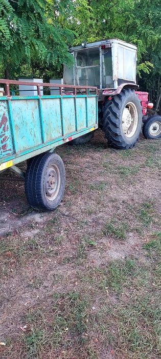 Vând Tractor Fiat 640