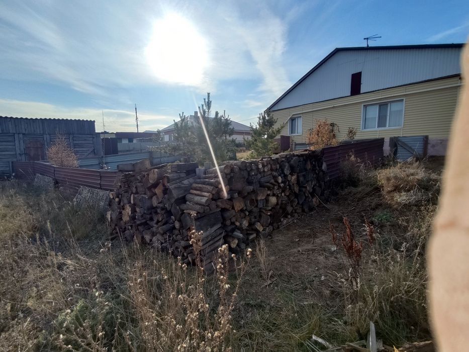 Продам сухастой 2 - 2,5 куба,самовывоз.