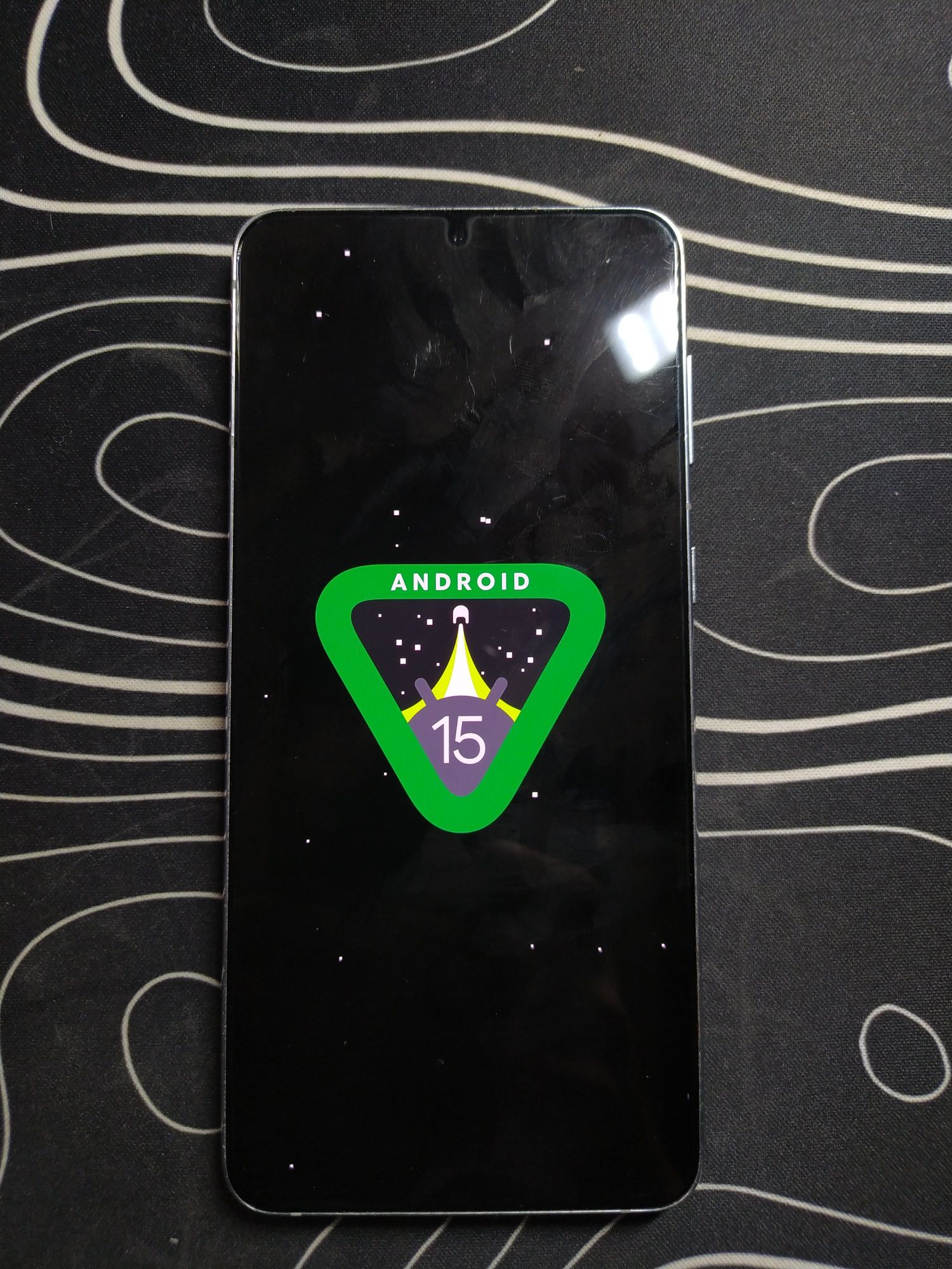 смартфон Samsung s21 plus