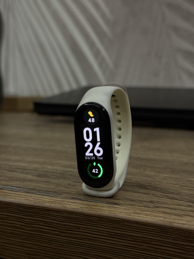 Продам Mi Band 7