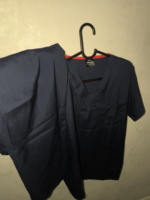 Продам новую, не ношенную мужскую хирургическую спец.одежду