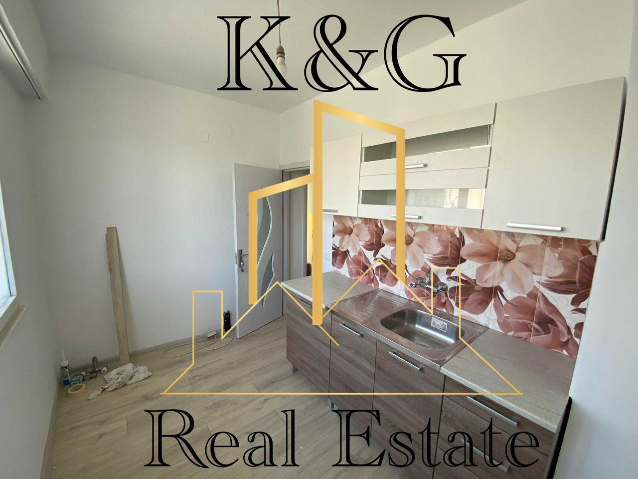 Продава се Двустаен апартамент в Разград, Орел - 60 кв.м за 1063 €/кв.м - Снимка #1