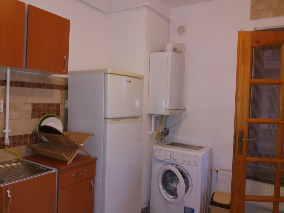 PF vând ap cu 1 camera, Primaria Floresti, Avram Iancu 158