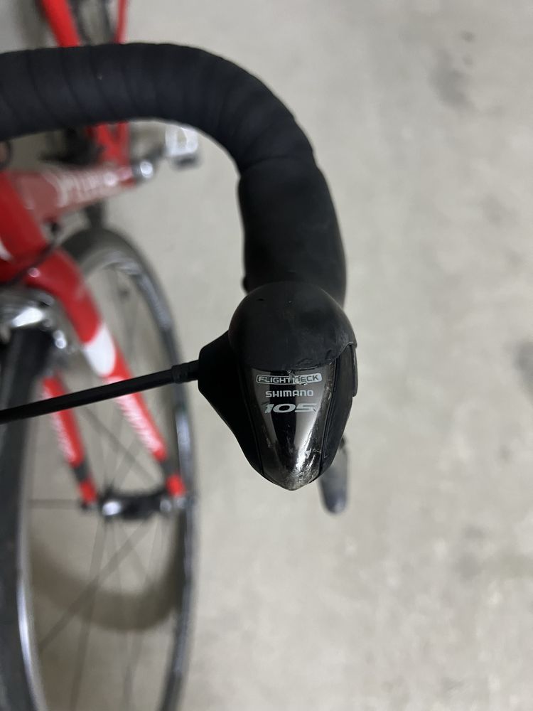 Шосеен велосипед specialized tarmac carbon