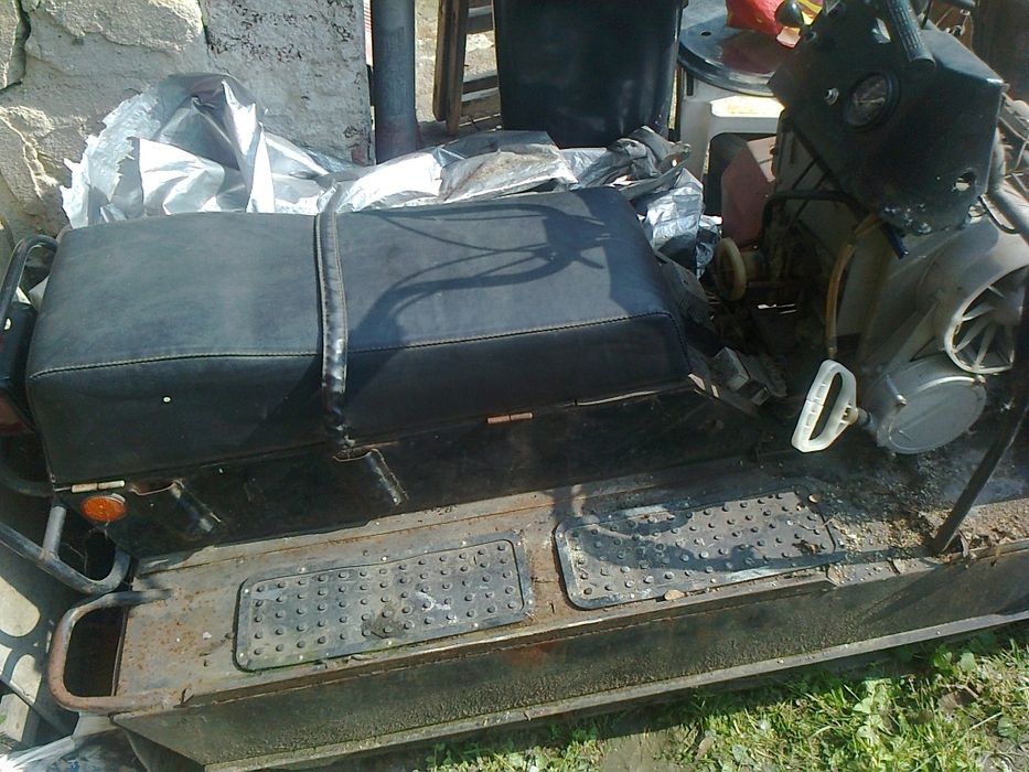Snowmobil Buran 640