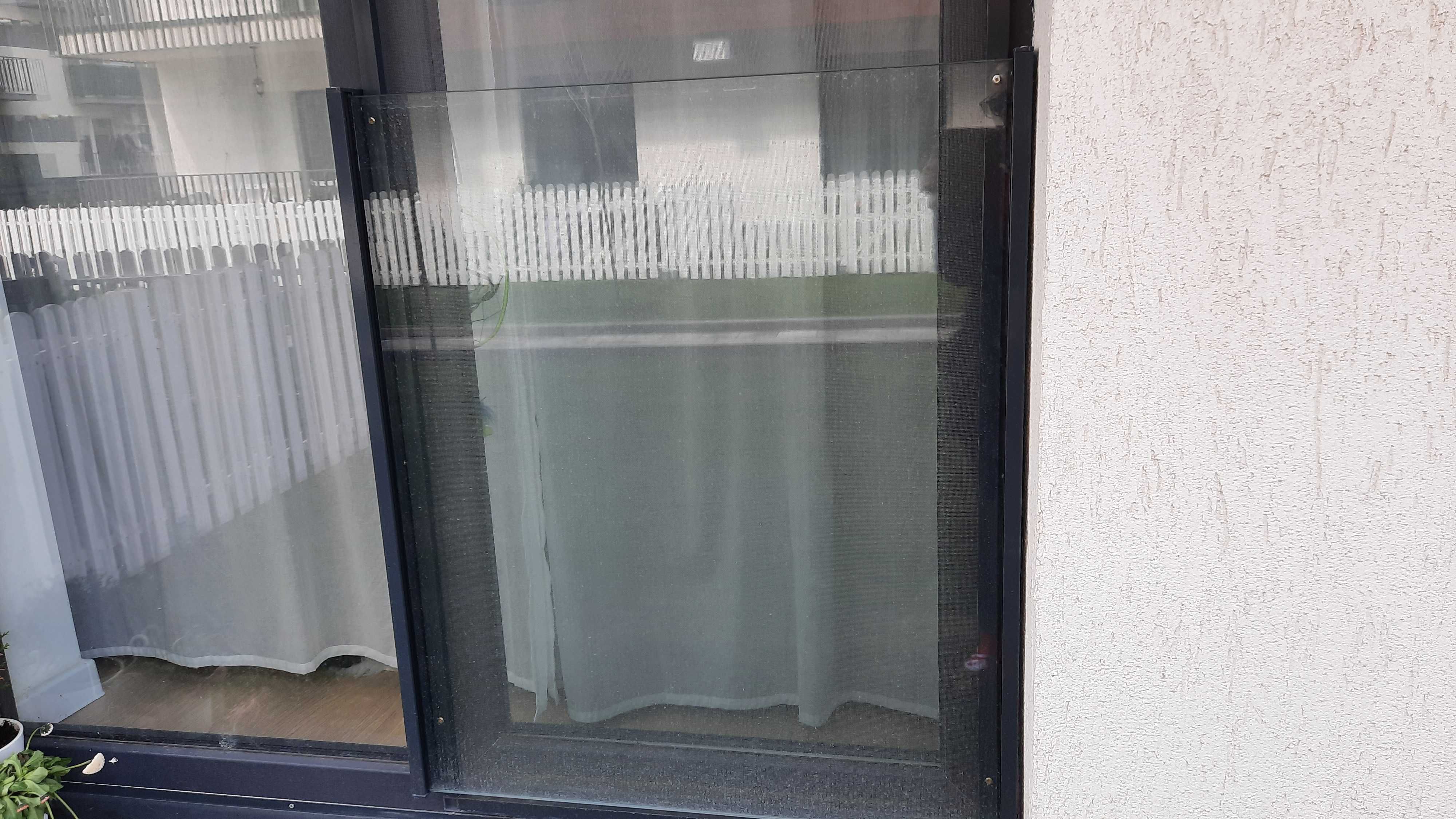 Protecție balcon din sticlă securizată