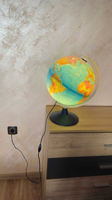 Детски светещ глобус