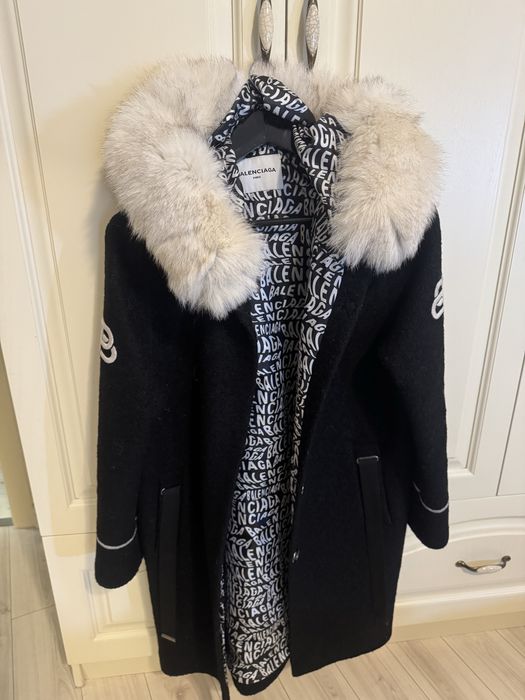 Зимно вълнено палто