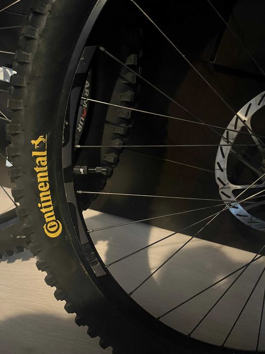 Roata fata E13 LG1 DH 29 - 20x110