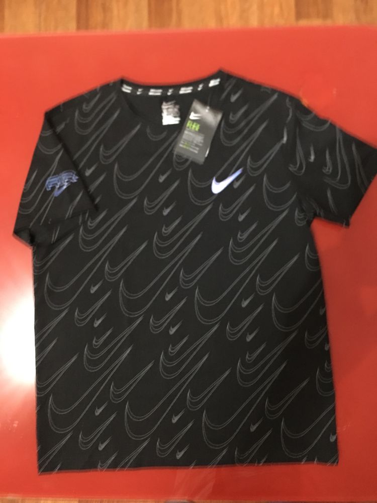 Футболка NIKE