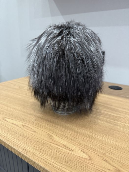 Шапка из чернобурка новая