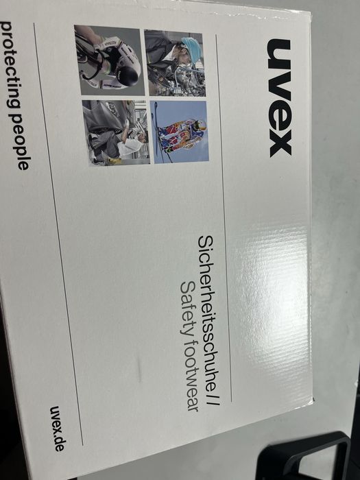 Обувки UVEX SAFETY -43-номер