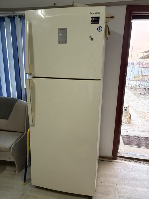 Холодильник үлкеен сатылады самсунг