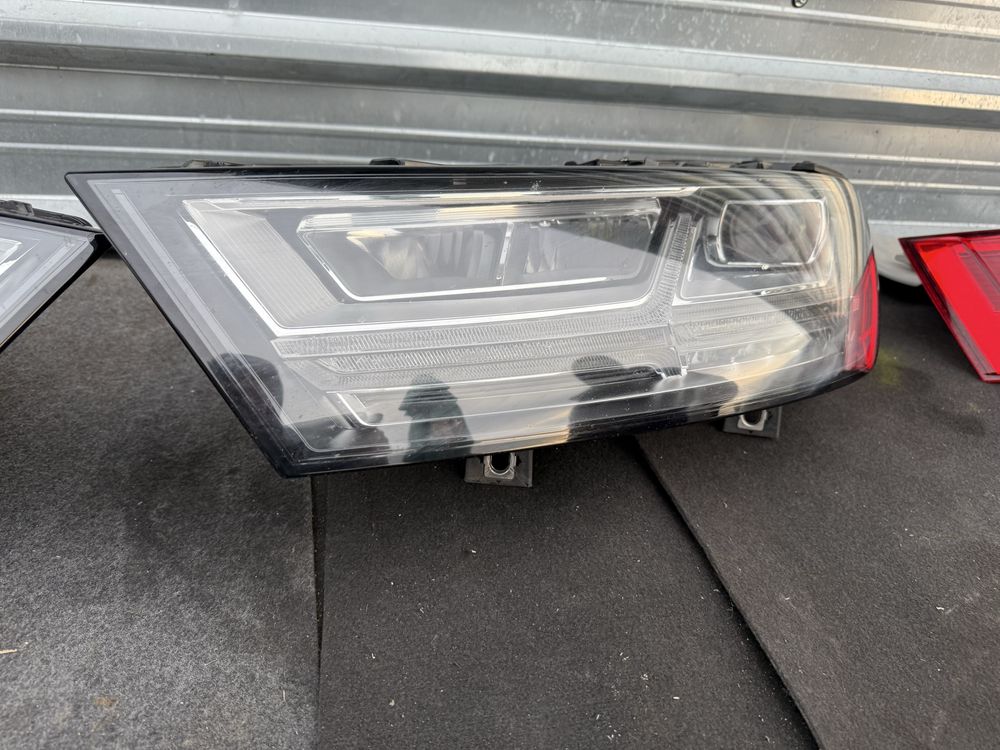 Ляв Десен фар 4M0941033 Full Led за Audi Q7 2015-19 г. Фарове оригинал