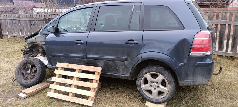 Geam fix stanga/dreapta față/spate opel zafira b 1,9