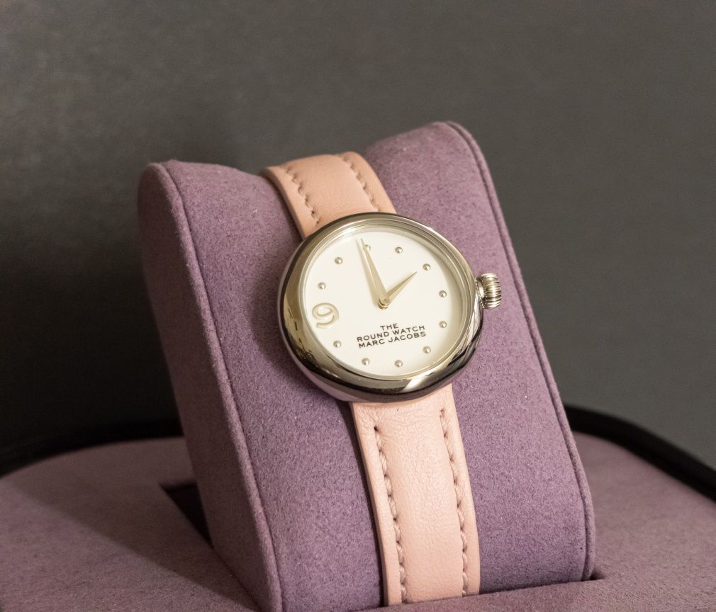 Дамски часовник THE MARC JACOBS нов, лилав с розова каишка