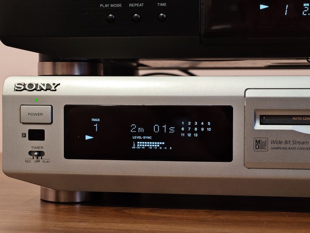 Sony CDP-XE220. Cd player superb. Atenție la anunț. Preț fix !