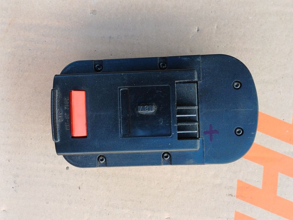 Baterie Black and Decker 18v 3A cu celule noi, originale