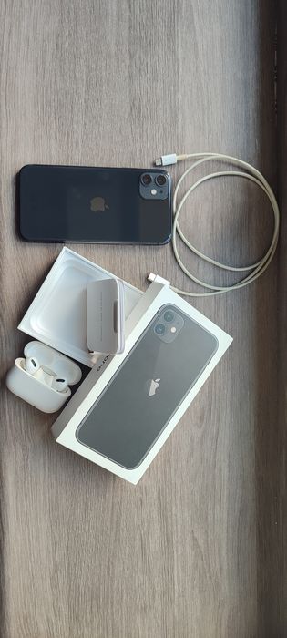 Bir qoʻl ishlatilingan Iphone11. Holati juda ham yahshi. Full komplekt