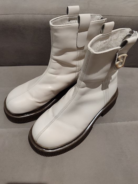 Sapok sotiladi xolati ideal 38 razmer