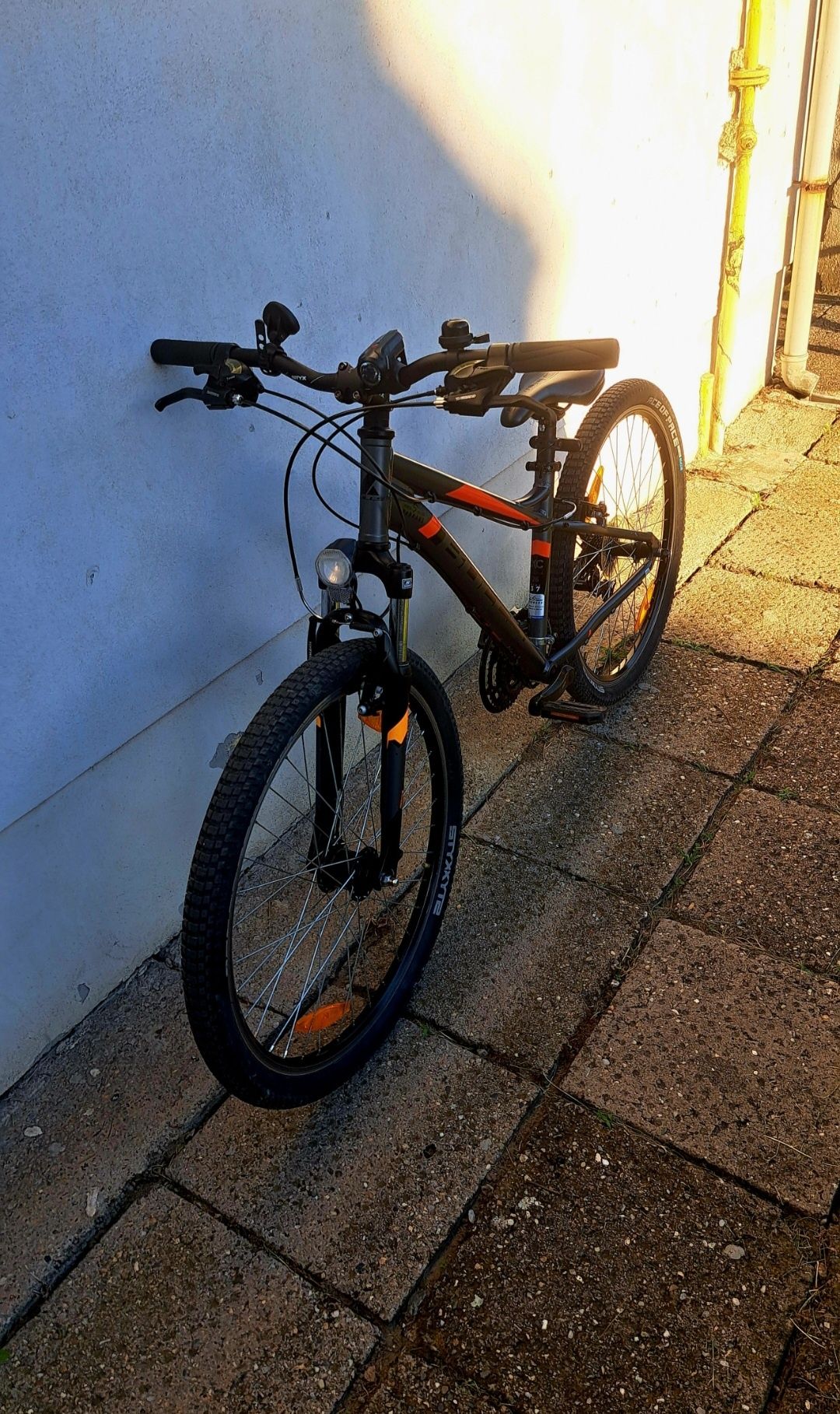 Vând biciclete Bulls 26 inchi,  ( Scott, Cube, Ghost )cu