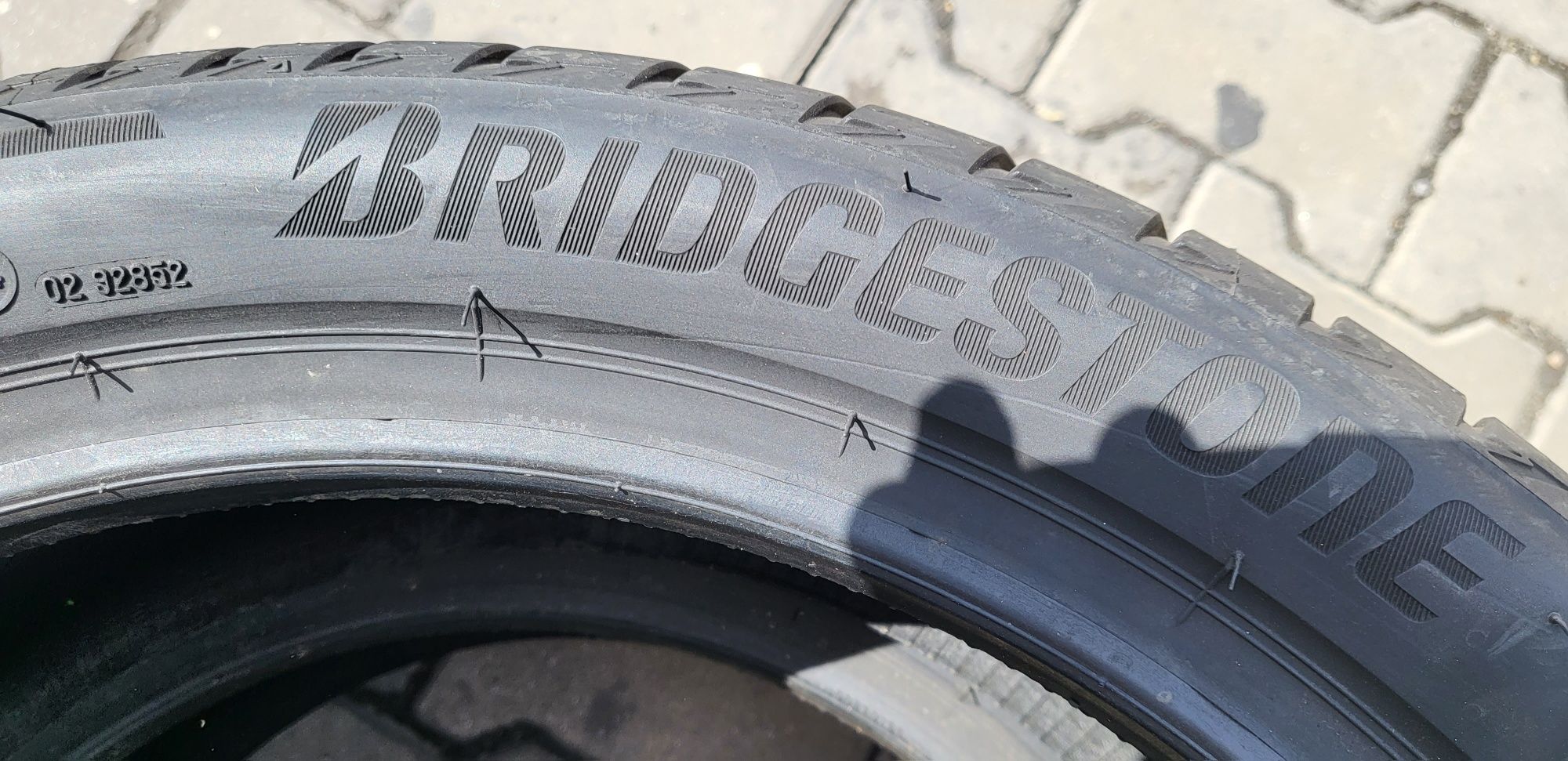 Anvelope turism vara noi Bridgestone 205 45 17