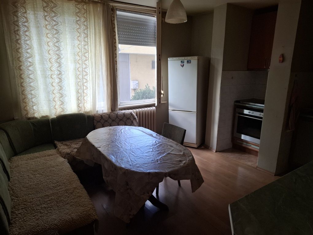 Дава се под наем Двустаен апартамент в Казанлък - 74 кв.м за 204 € - Снимка #4