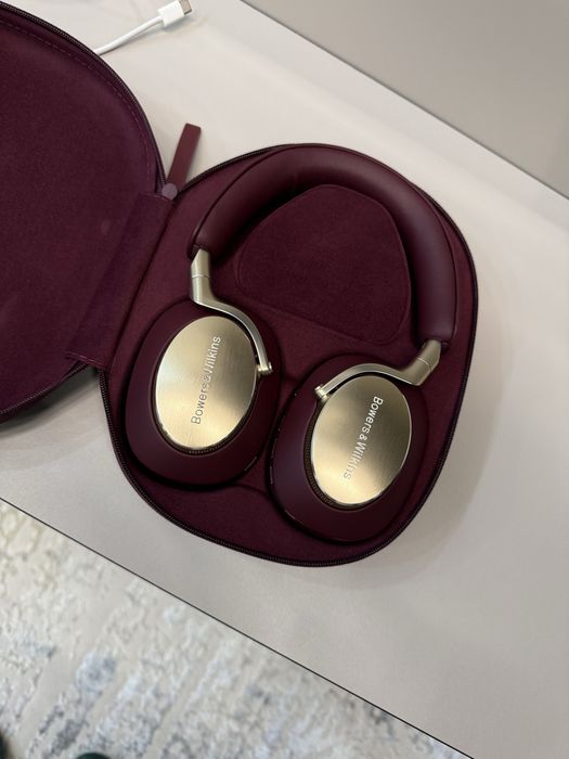 Продам наушники , Bowers &Wilkins