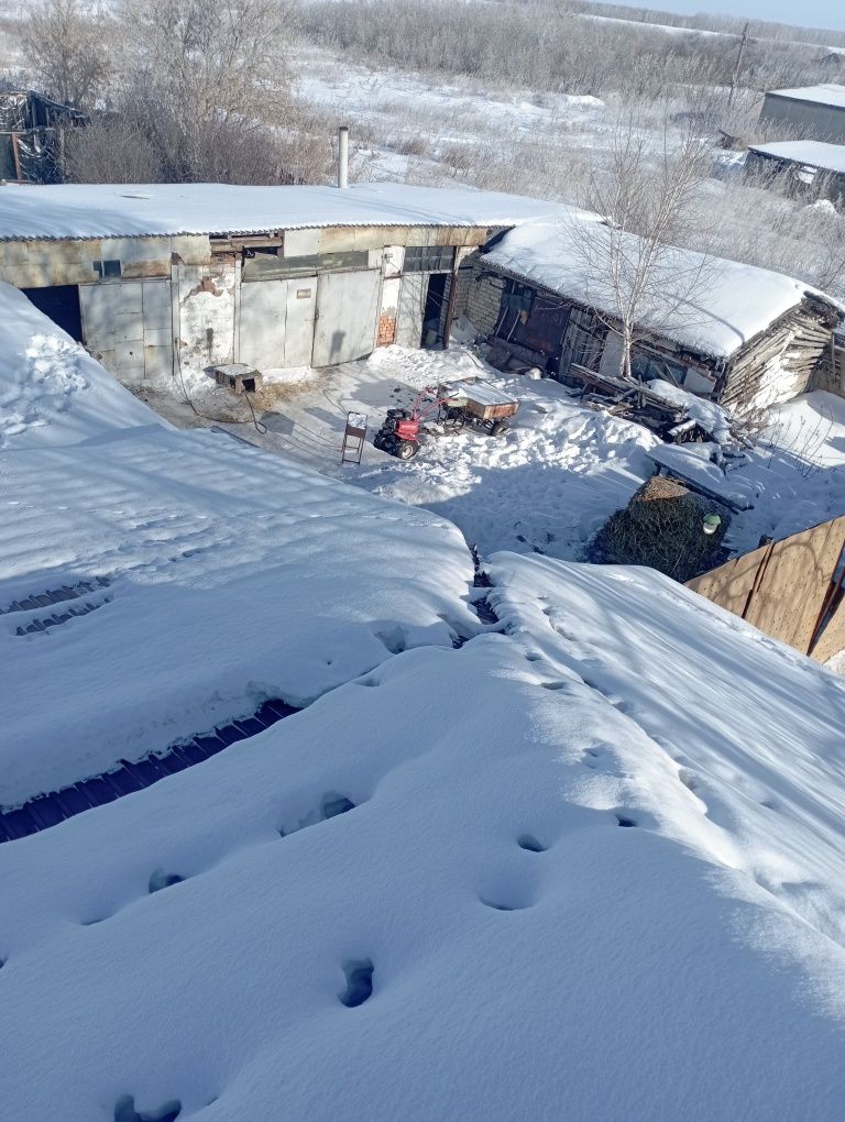 Продам дом шпальный можно на разбор