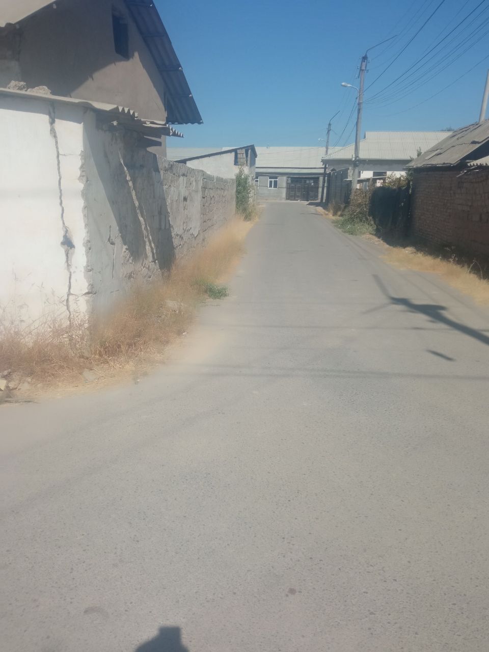 Binokorda yer narxida xovli sotiladi 7.5 sotox