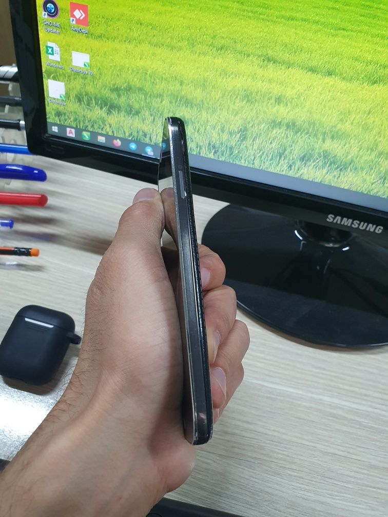 Galaxy S4 продам