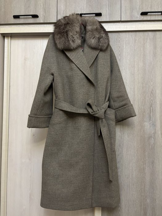 Пальто на зиму кашемир с натуральным мехом