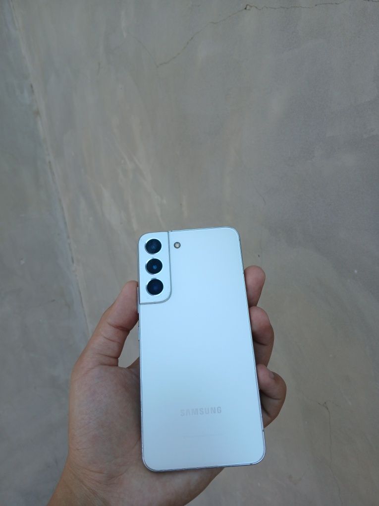 Samsung S22 Satiladi