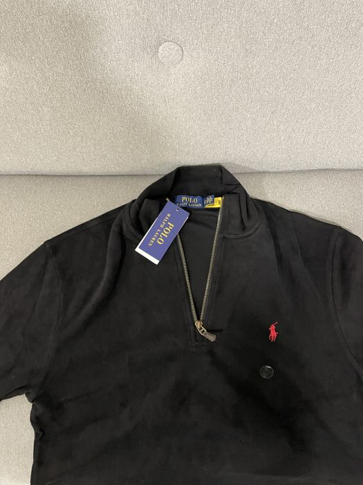 Чисто нов пуловер на Ralph Lauren, размер XL.