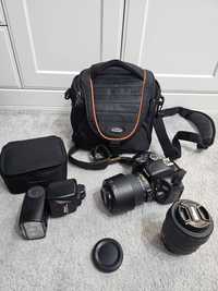 Vând Nikon D5100 cu blitz Nikon SB 700 + 2 obiective