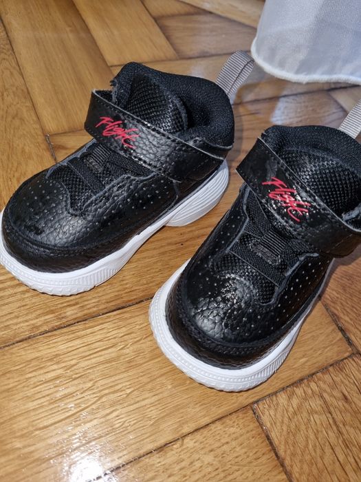 Jordan impecabili marimea 21