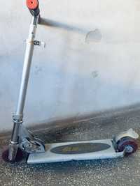 Trotinete scooter